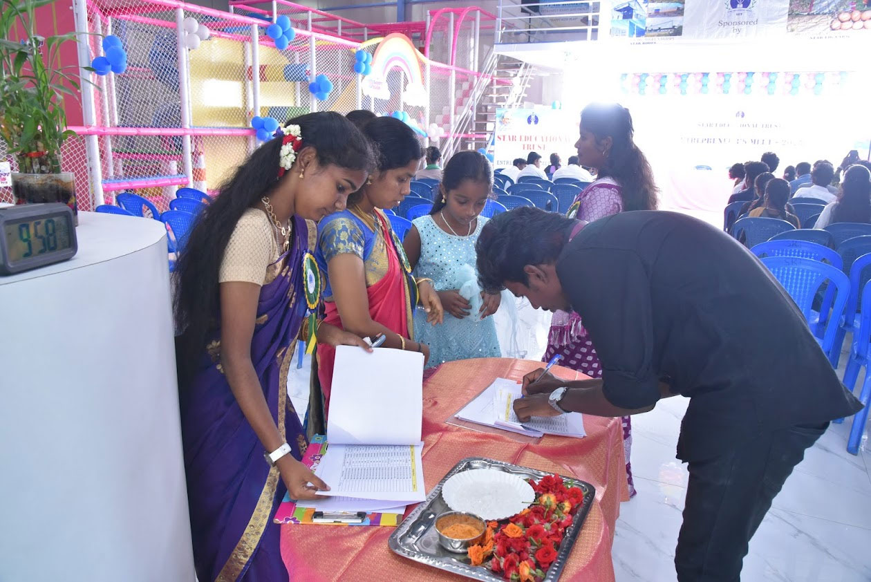 footer-widget-gallery